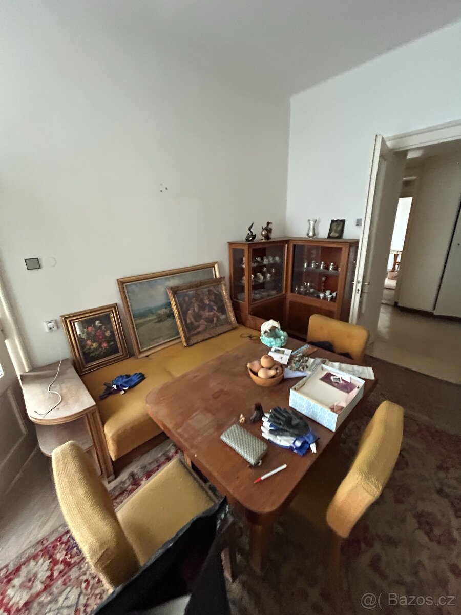 Starožitný nábytek - 3