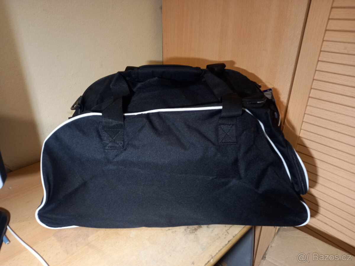taška sportovní 60cm x 30cm x 24cm nová - 3