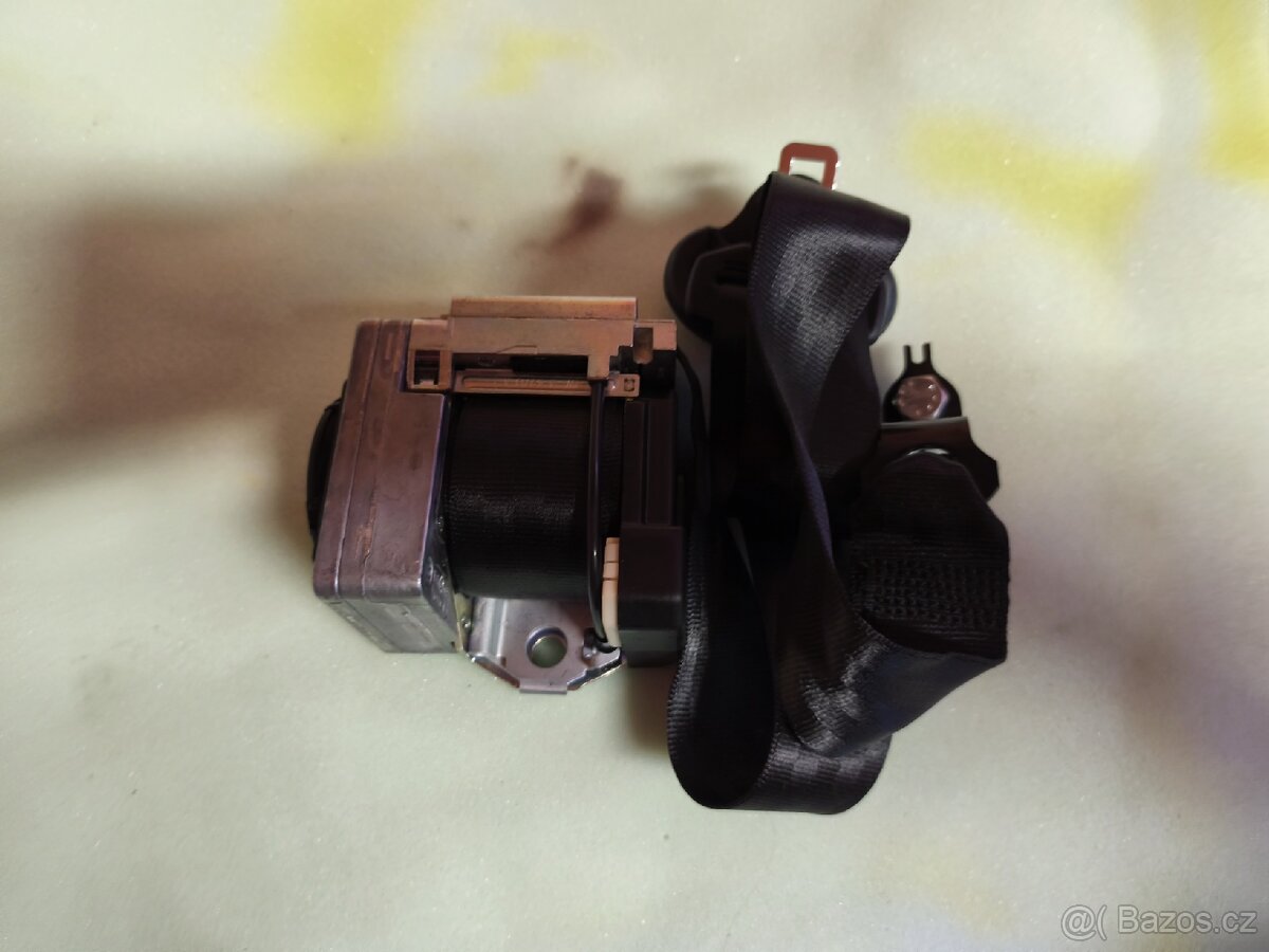 Tříbodový bezpečnostní pás pravý Fabia - 3