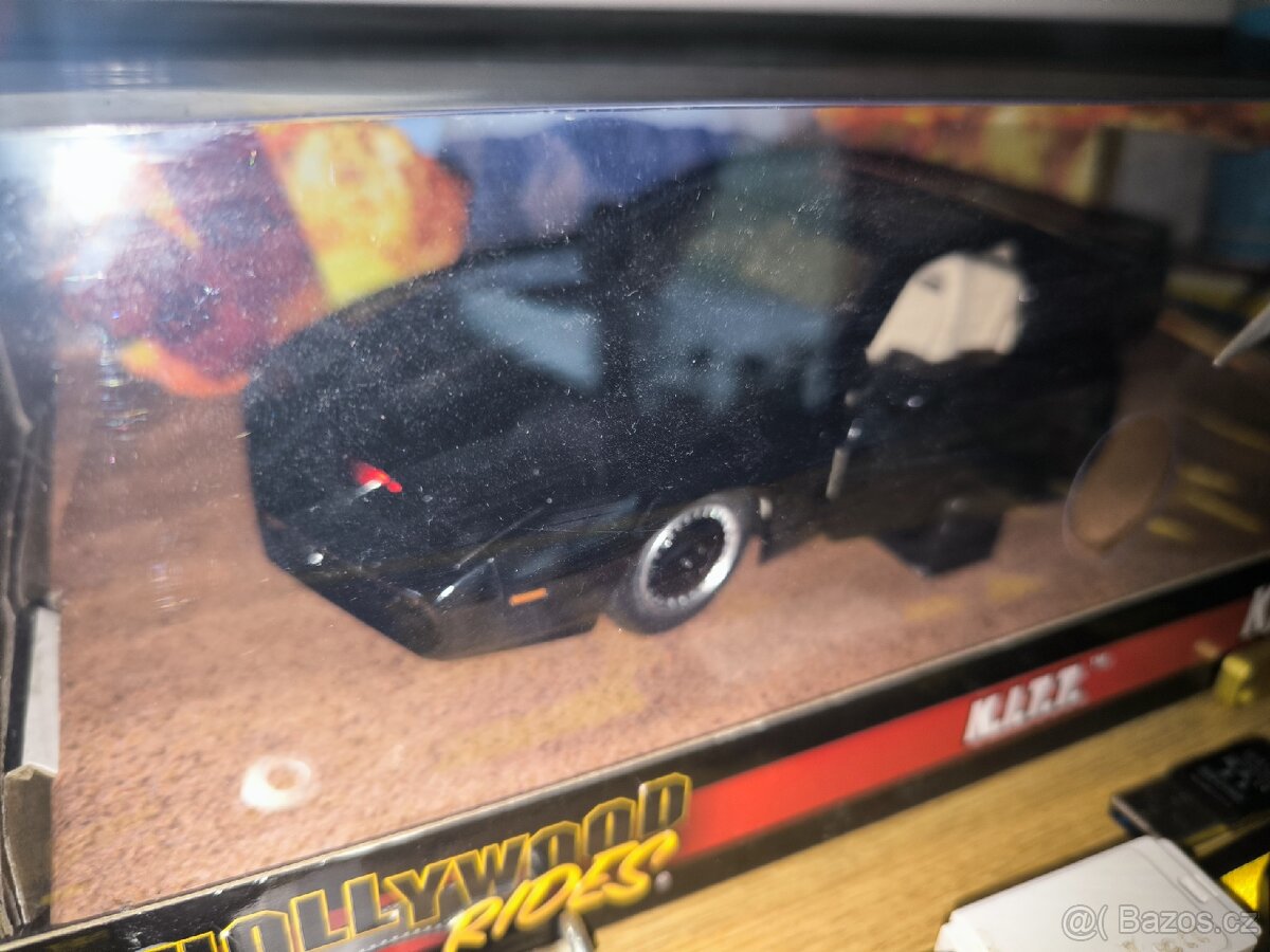 Prodám 1:24 modely KITT a KARR - 3