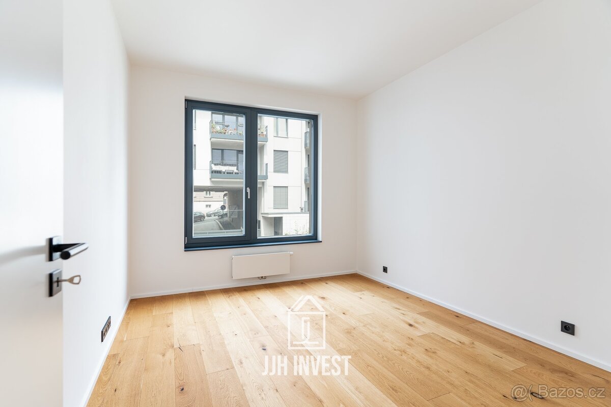 Prodej moderního bytu 3+kk s balkonem, sklepem a parkováním - 3