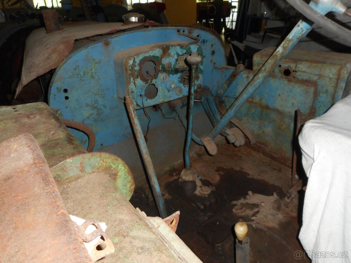 Traktor Škoda 30 - prodám - 3