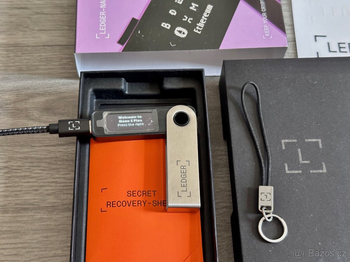 Ledger Nano S Plus – Hardware Crypto Wallet (Matte Black) - 3