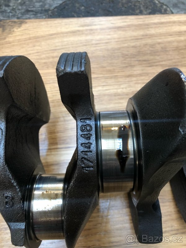 Kliková hřídel BMW m50b25 - 3