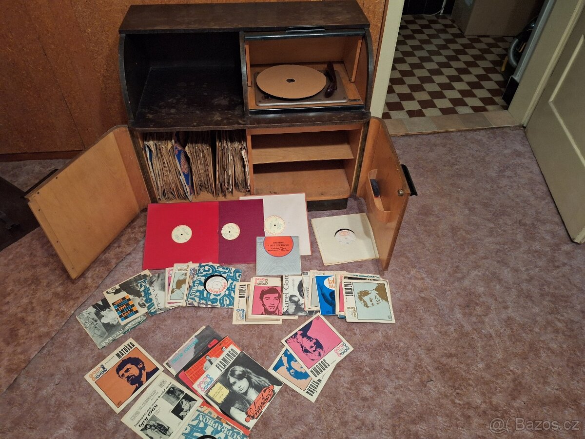gramofon retro, gramofonové desky - 3