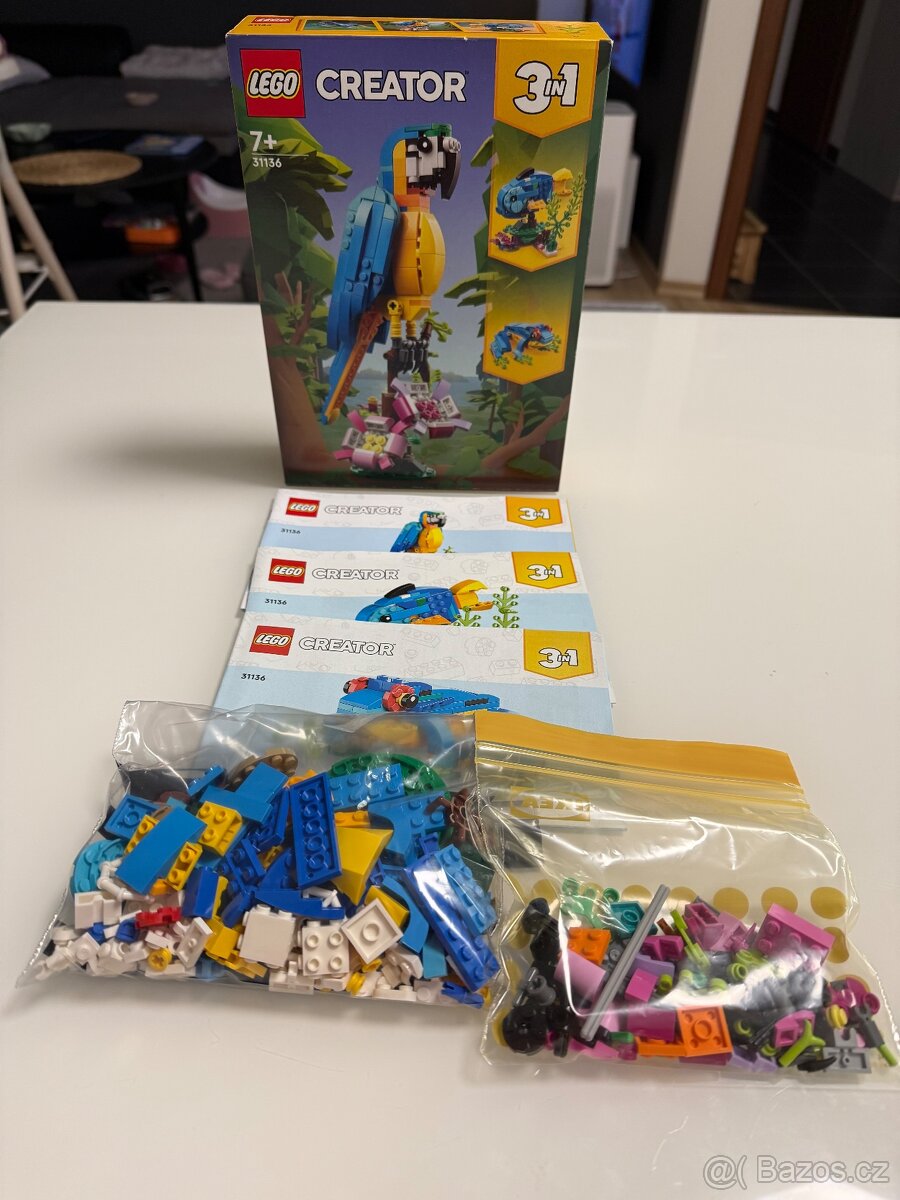 LEGO Creator 3v1 31136 - Exotický papoušek - 3