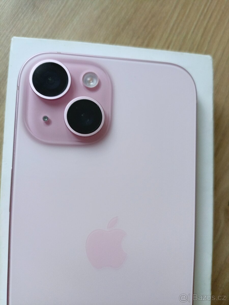 iPhone 15 růžový 256g - 3