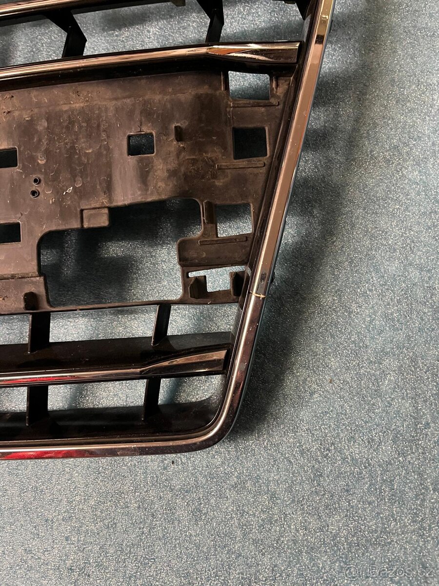 Audi a7 sline maska 2011 - 3