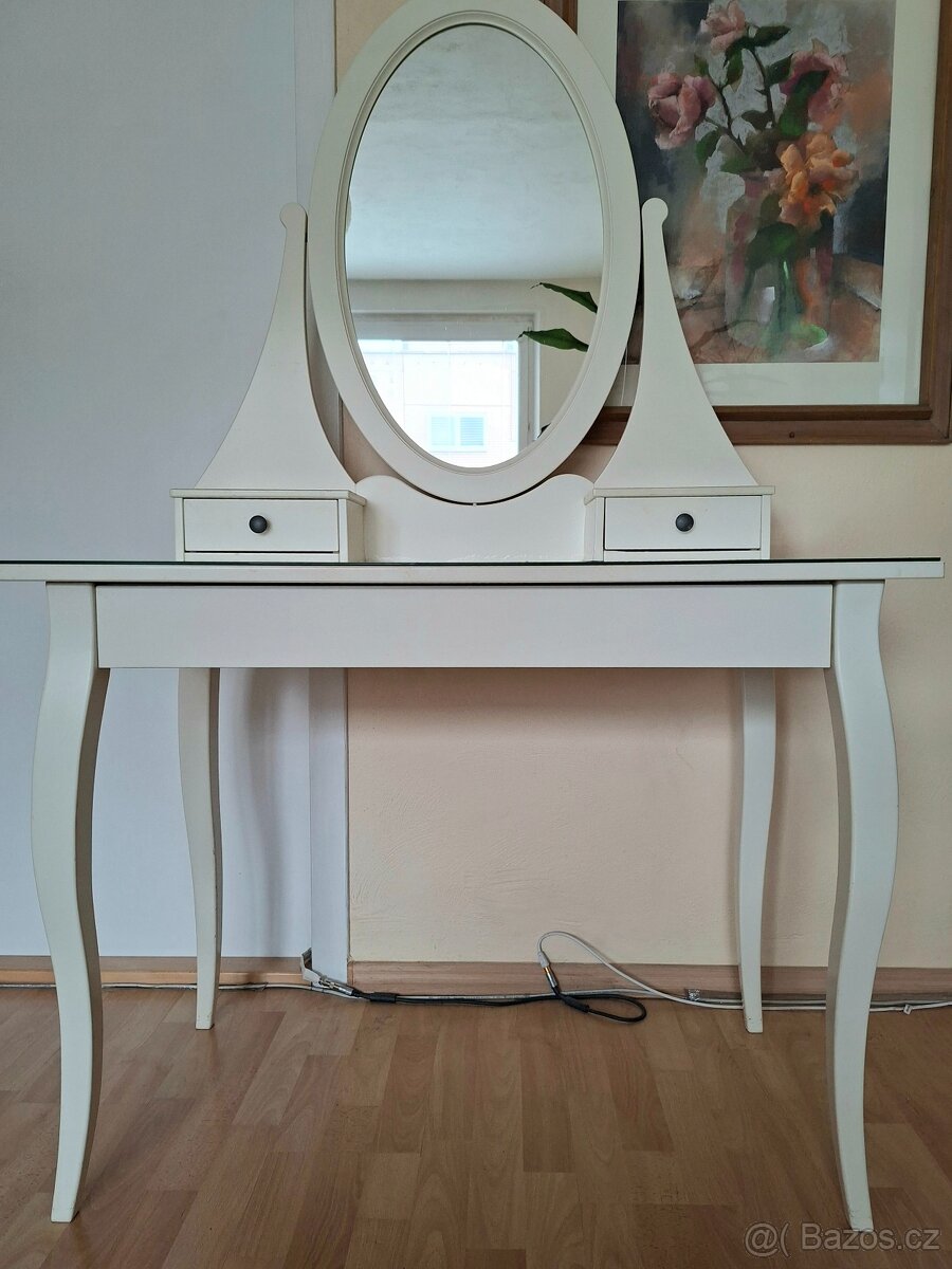 Toaletní stolek IKEA - 3