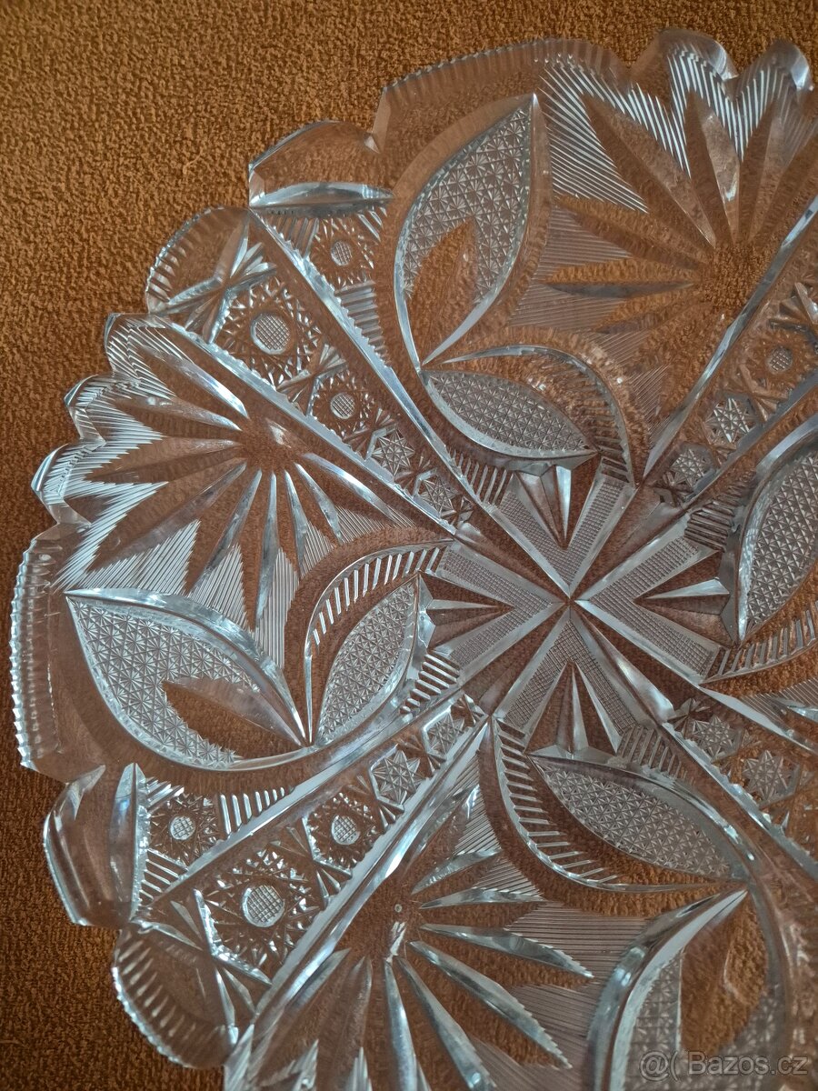 Mísa z broušeného skla - 3