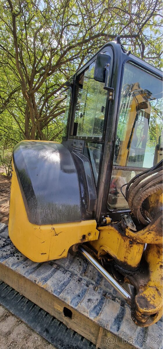 Prodám komatsu pc 55 - 3