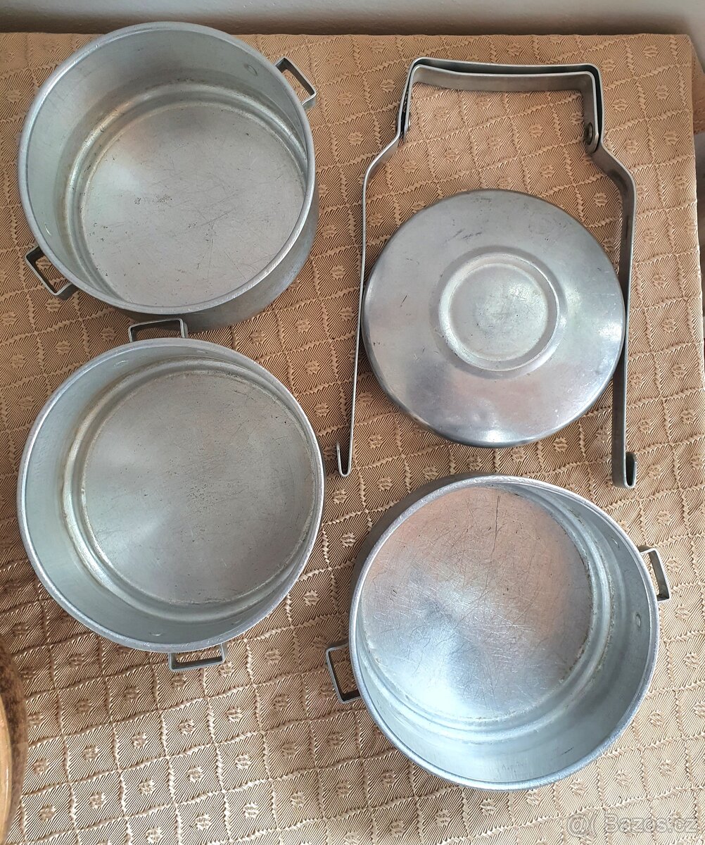 Plechové nádobí a zahradní nádoby - 3