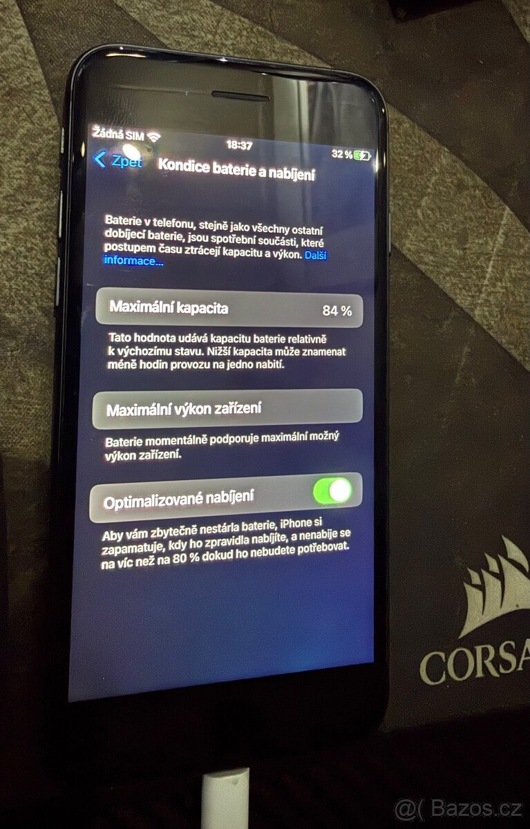 Apple iPhone 8 64GB černý - krasný stav - 3