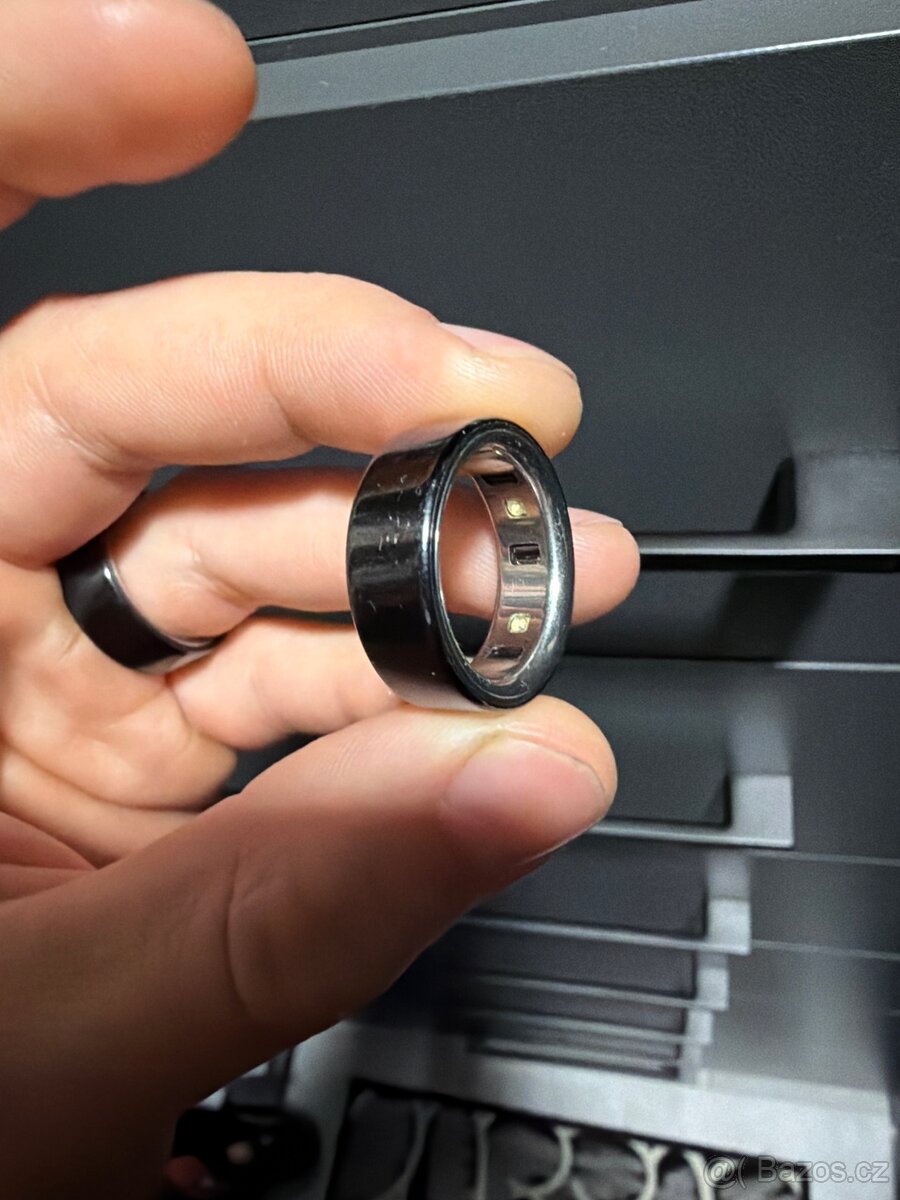 Oura Ring 4 – vel. 9 – Black/Noir – 3 500 Kč - 3