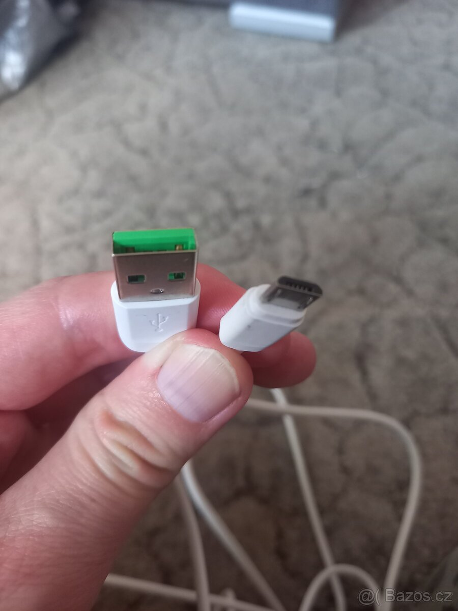 Nabíjecí a Datový kabel USB a Mikro - 3
