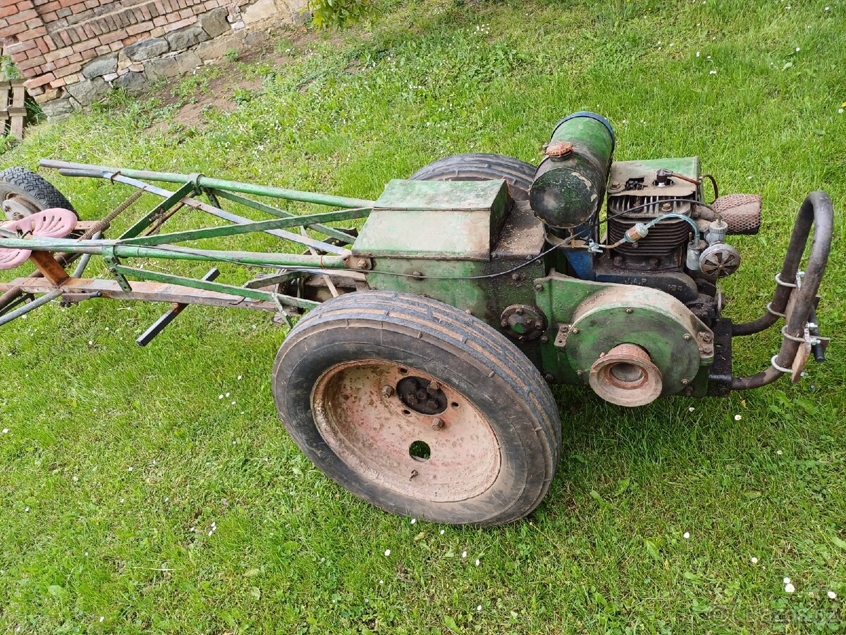 Traktor trusty - 3
