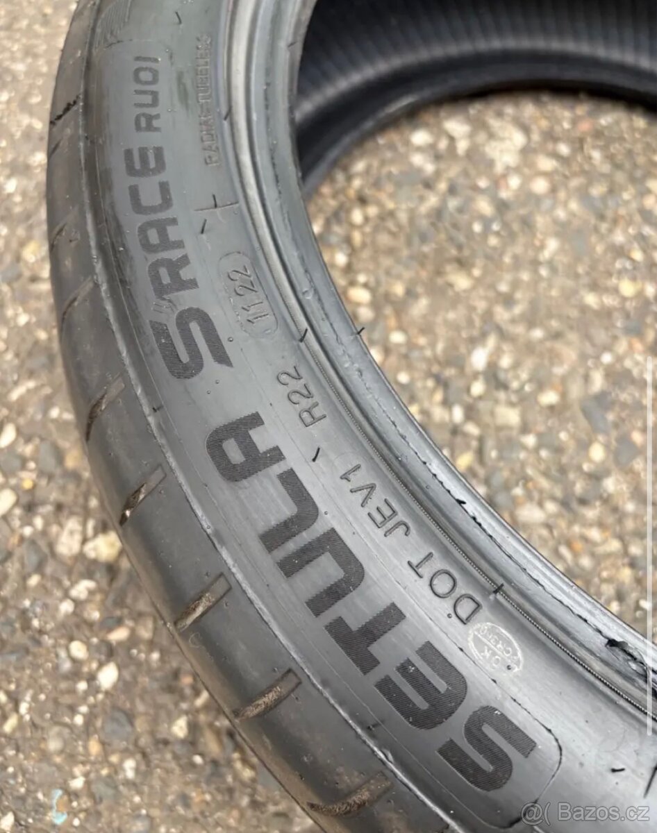 Letní pneu 245/40r19 - 3