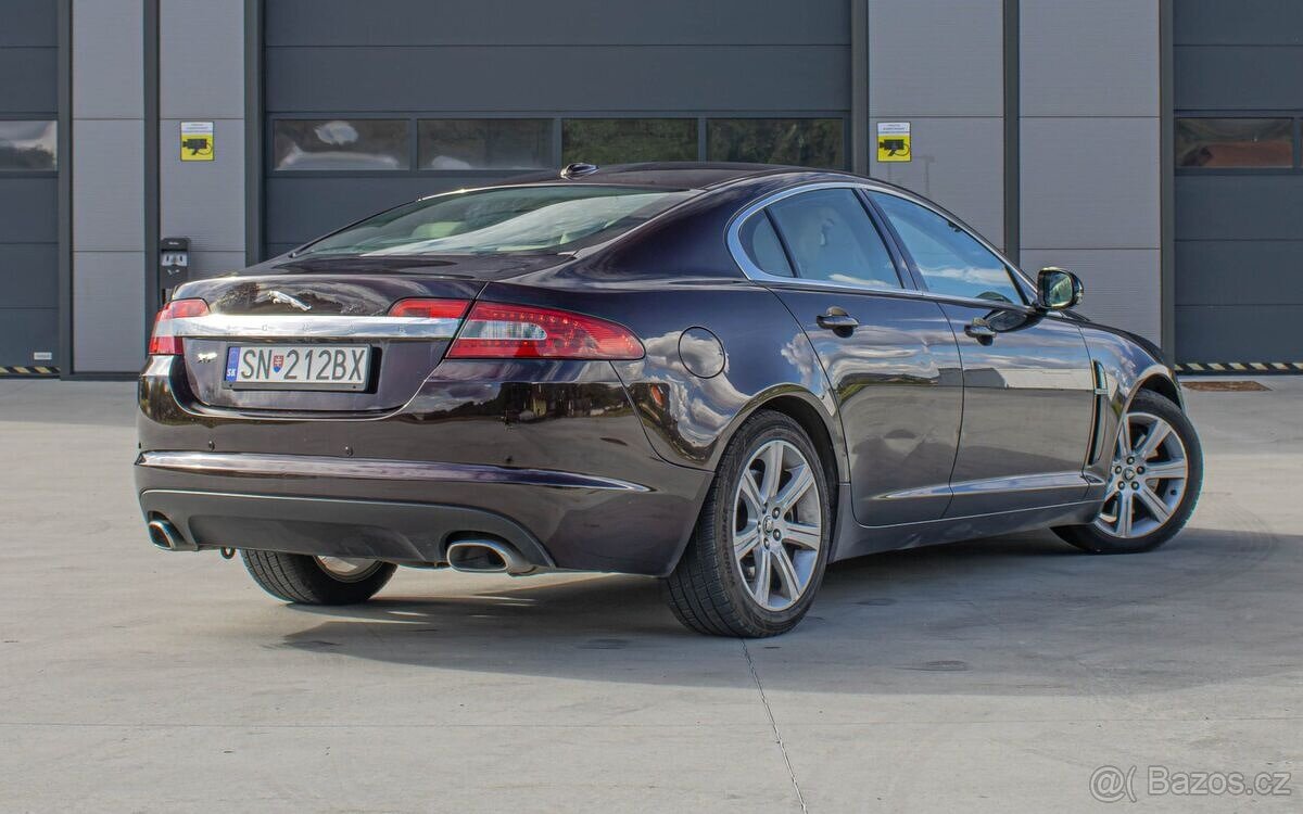Jaguar XF 3.0D 2010 - 3