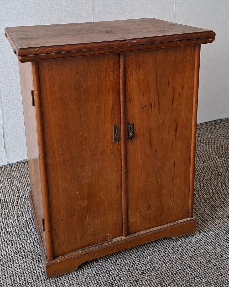 Šicí stroj Minerva Bobbin - 3