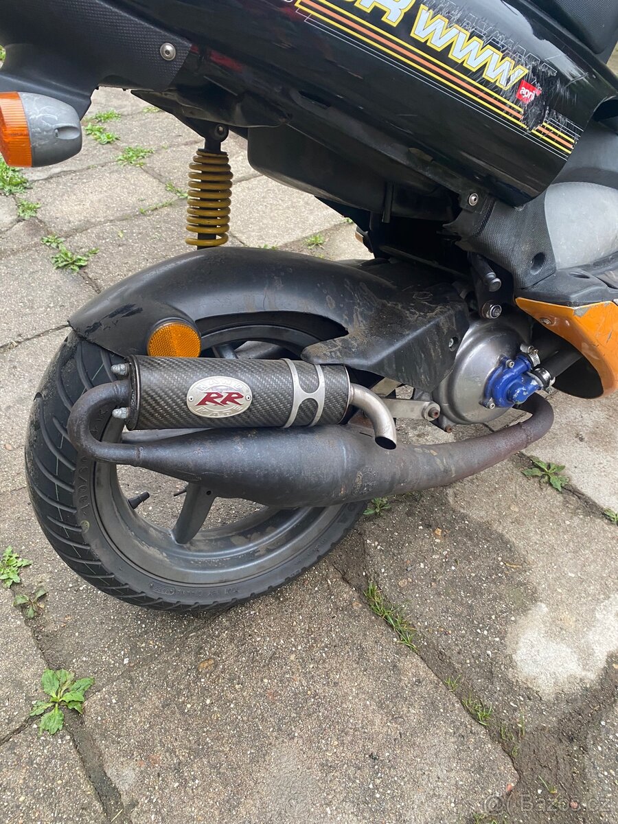 Aprilia sr 50 - 3