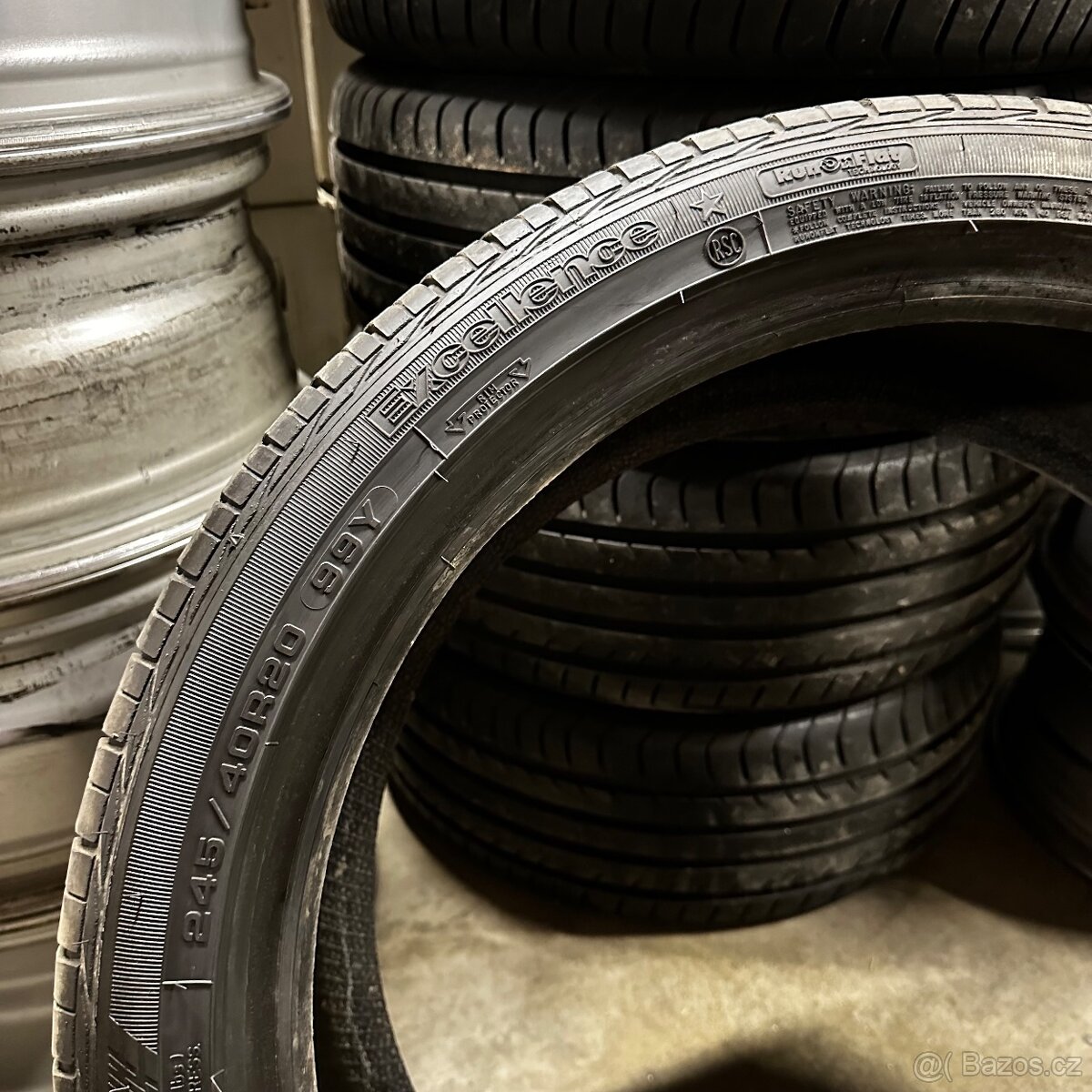 1ks pneu GoodYear 245/40/20 99Y - 3