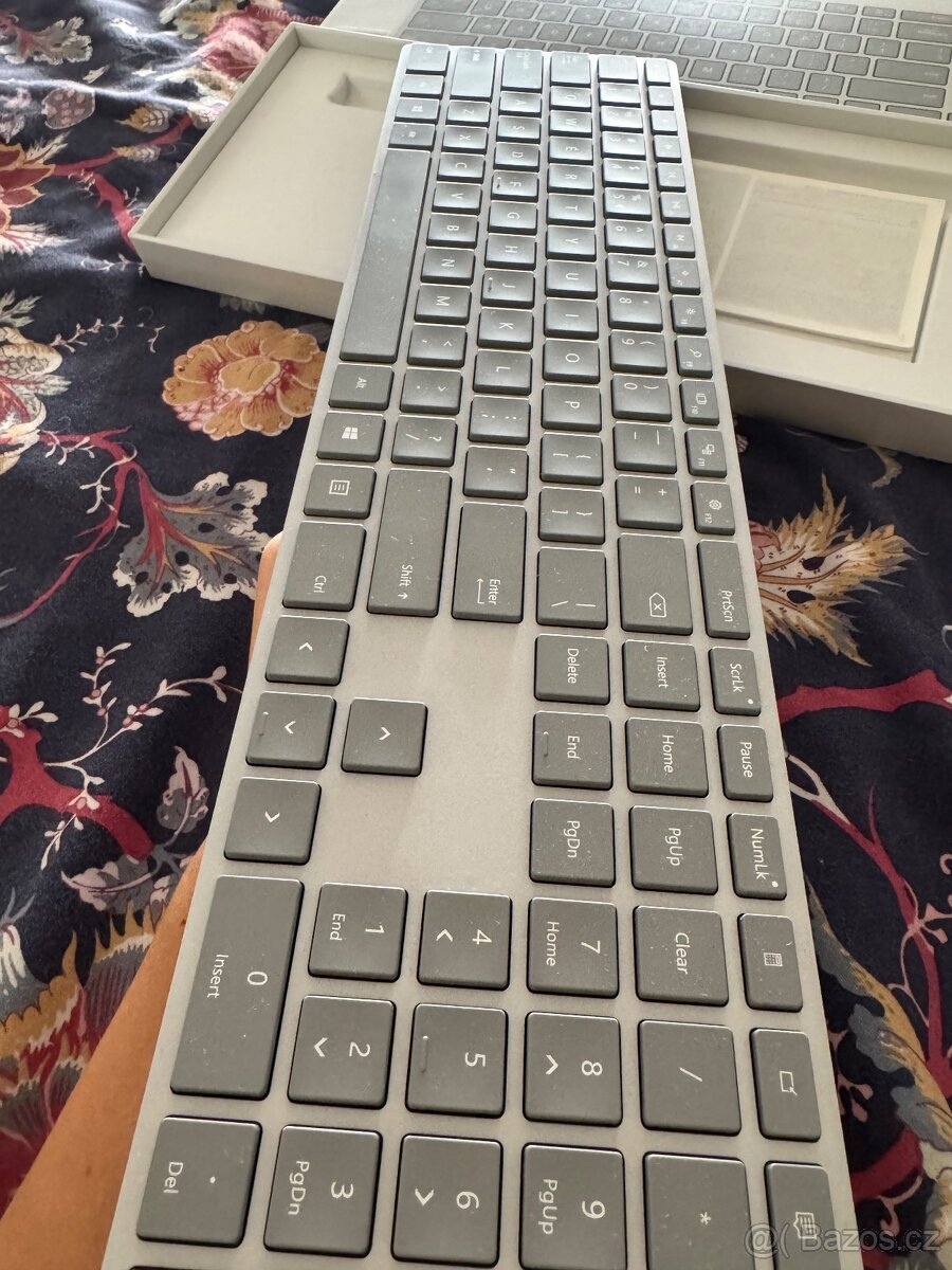 Microsoft Surface Keyboard - 3