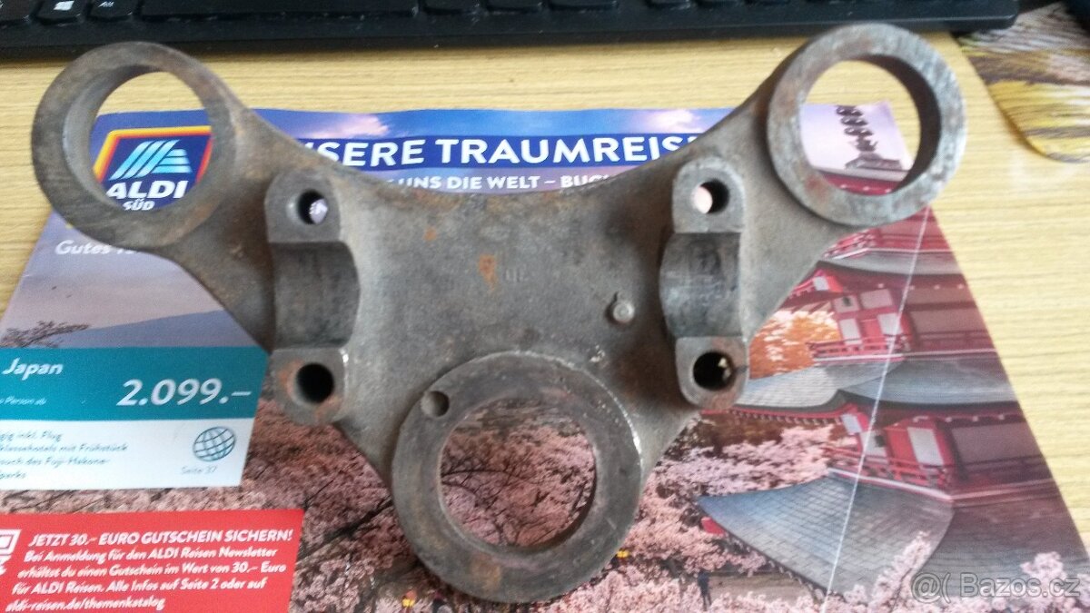 Zadní madla, brýle, kryt spínačky - 3