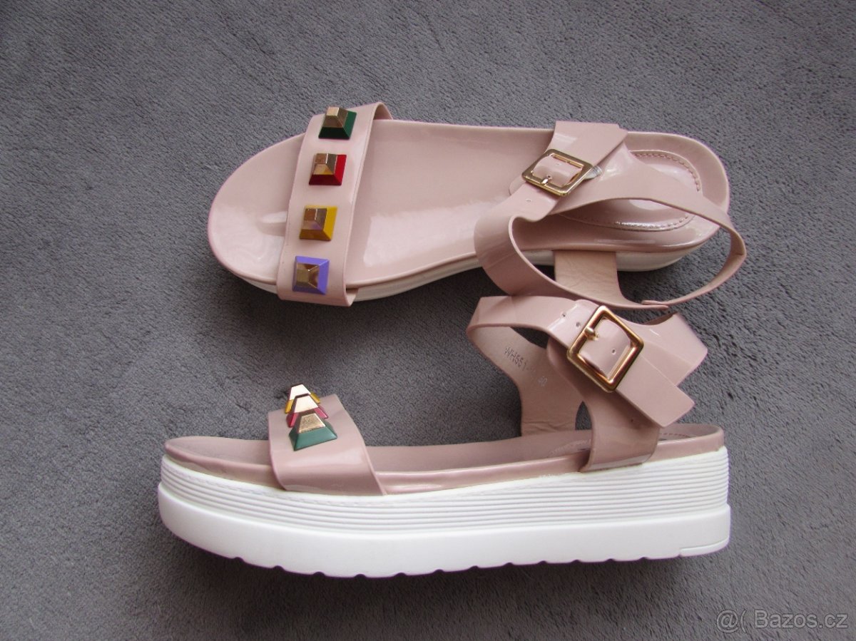 LUXUSNÍ KOZAČKY DESKA a RŮZNÉ BOTY - 3