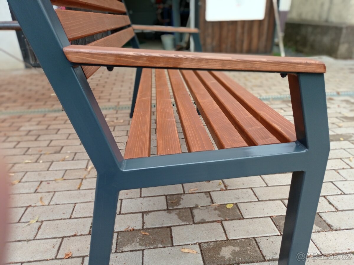 Zahradní lavička - 3