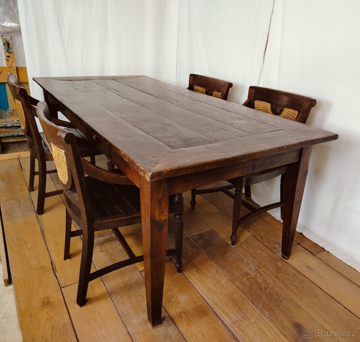 Set jídelní stůl a 4 křesla - 3