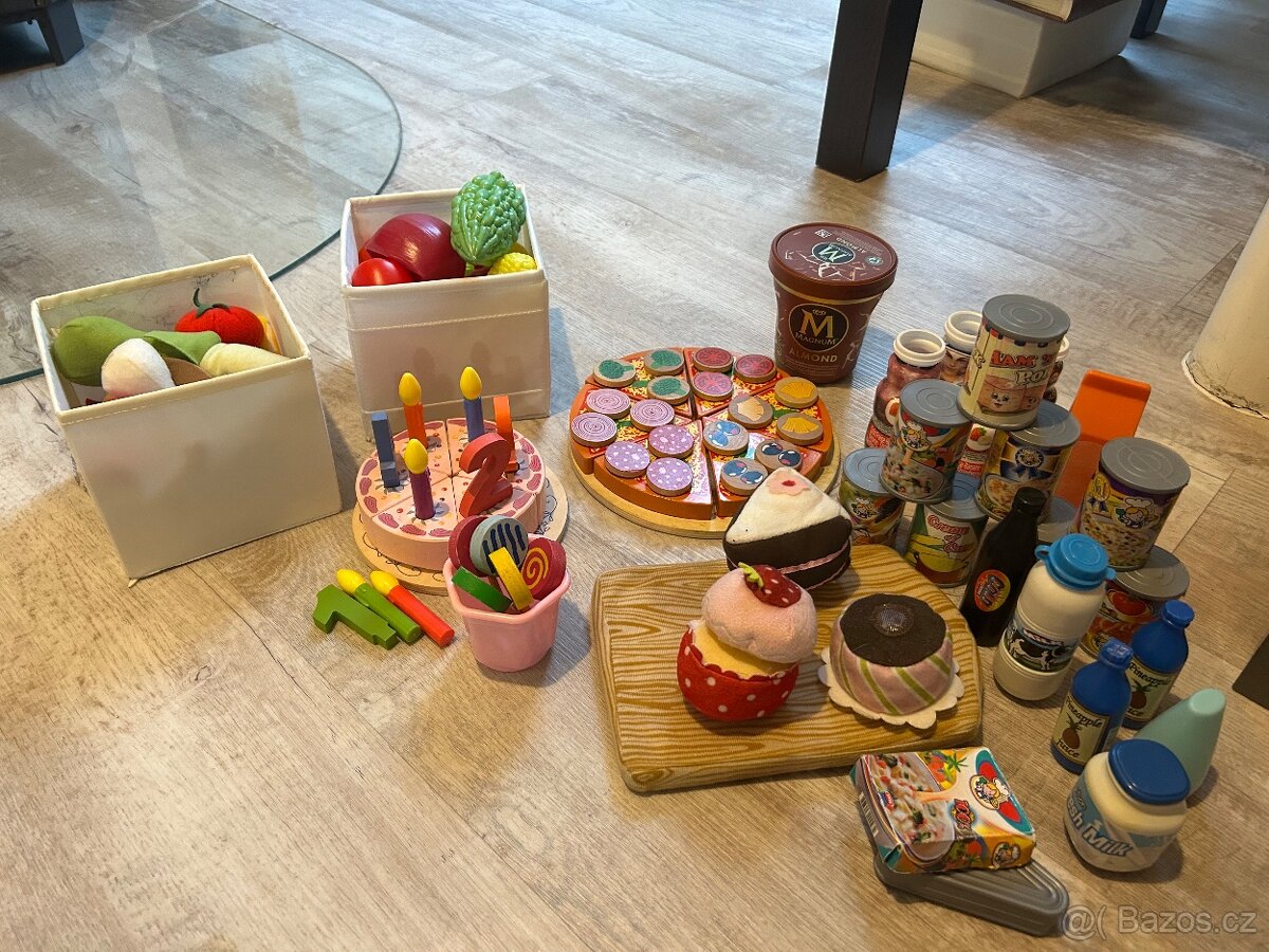 Dřevěná kuchyňka IKEA s příslušenstvím - 3