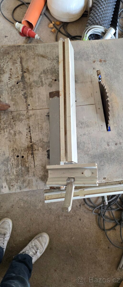 Stolní kotoučová elektrická pila 300Kč - 3