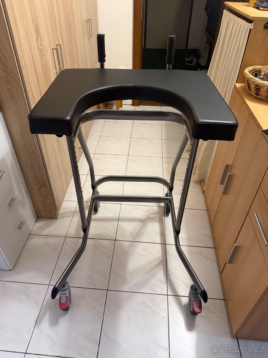 Nastavitelné chodítko - 3