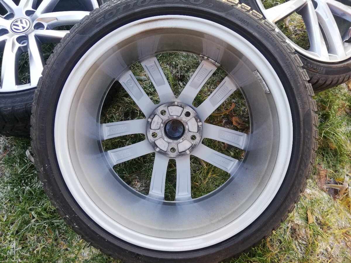 zimní alu 18" VW Golf VII Salvador ,Pirelli 225/40/18 - 3