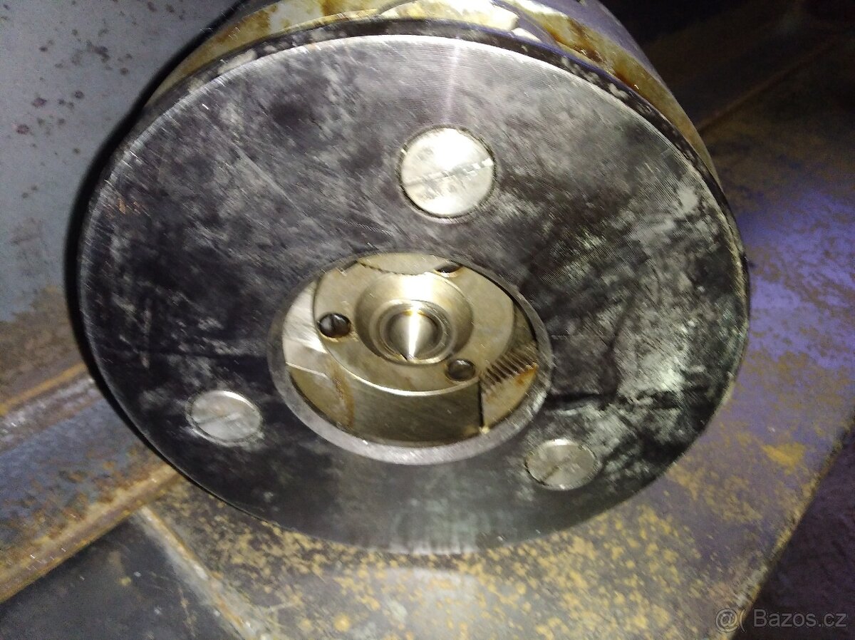 Unašeč tyčového materiálu - 3