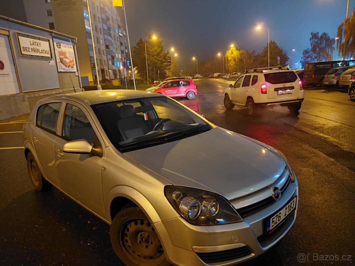 Prodám Opel Astra Rok výroby: 2005 Motor: 1.7 CDTI, nafta, - 3