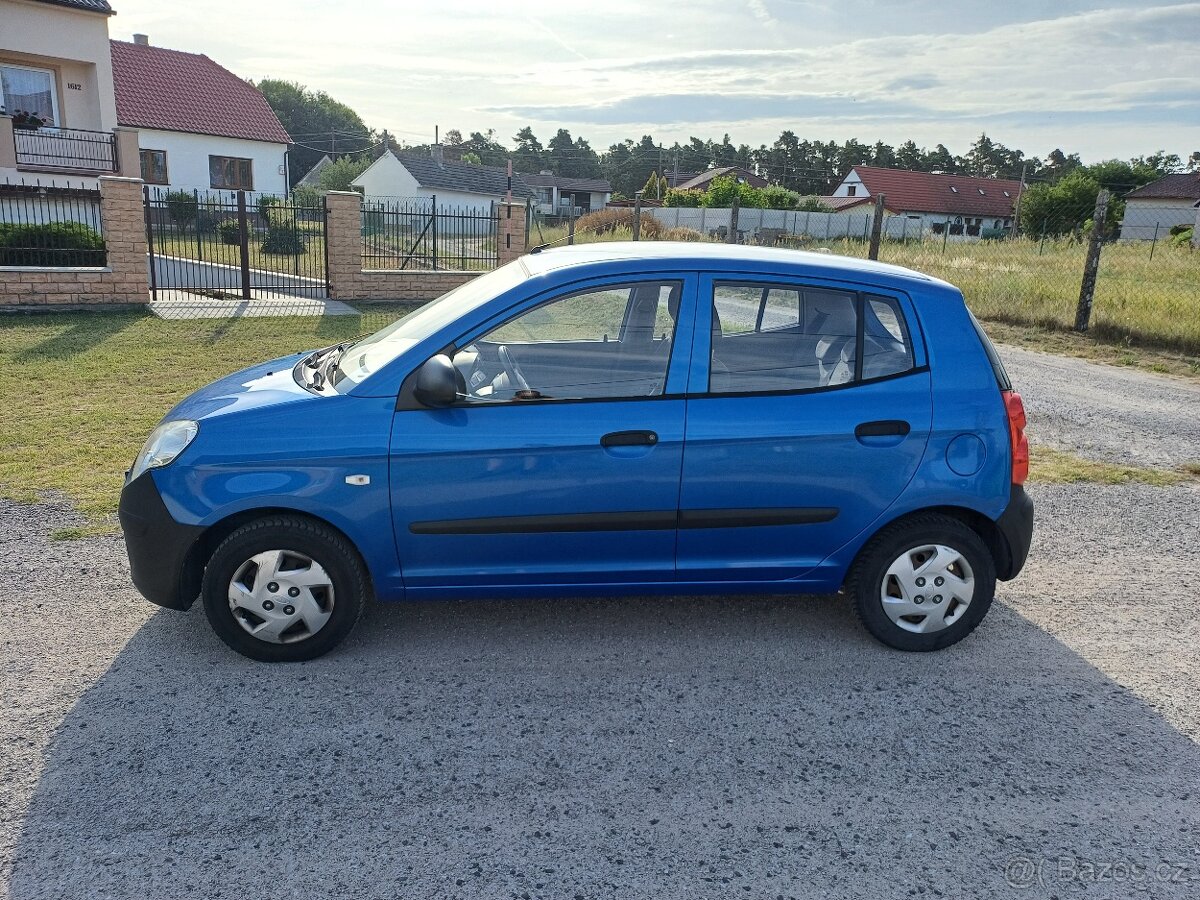 Predám Kia Picanto 1.0 benzín,46kw, rok výroby 2010,najazden - 3