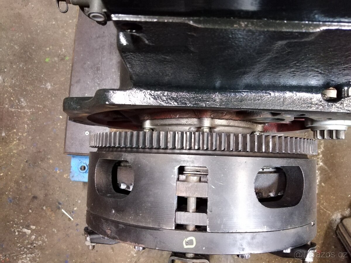 motor Zetor 6211 - 3