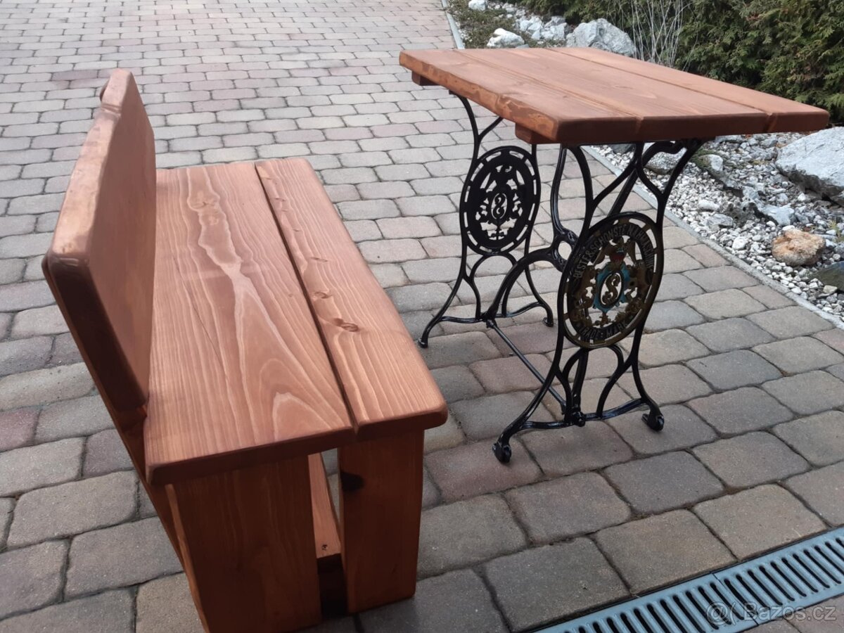 stolík s šicího stroje. - 3