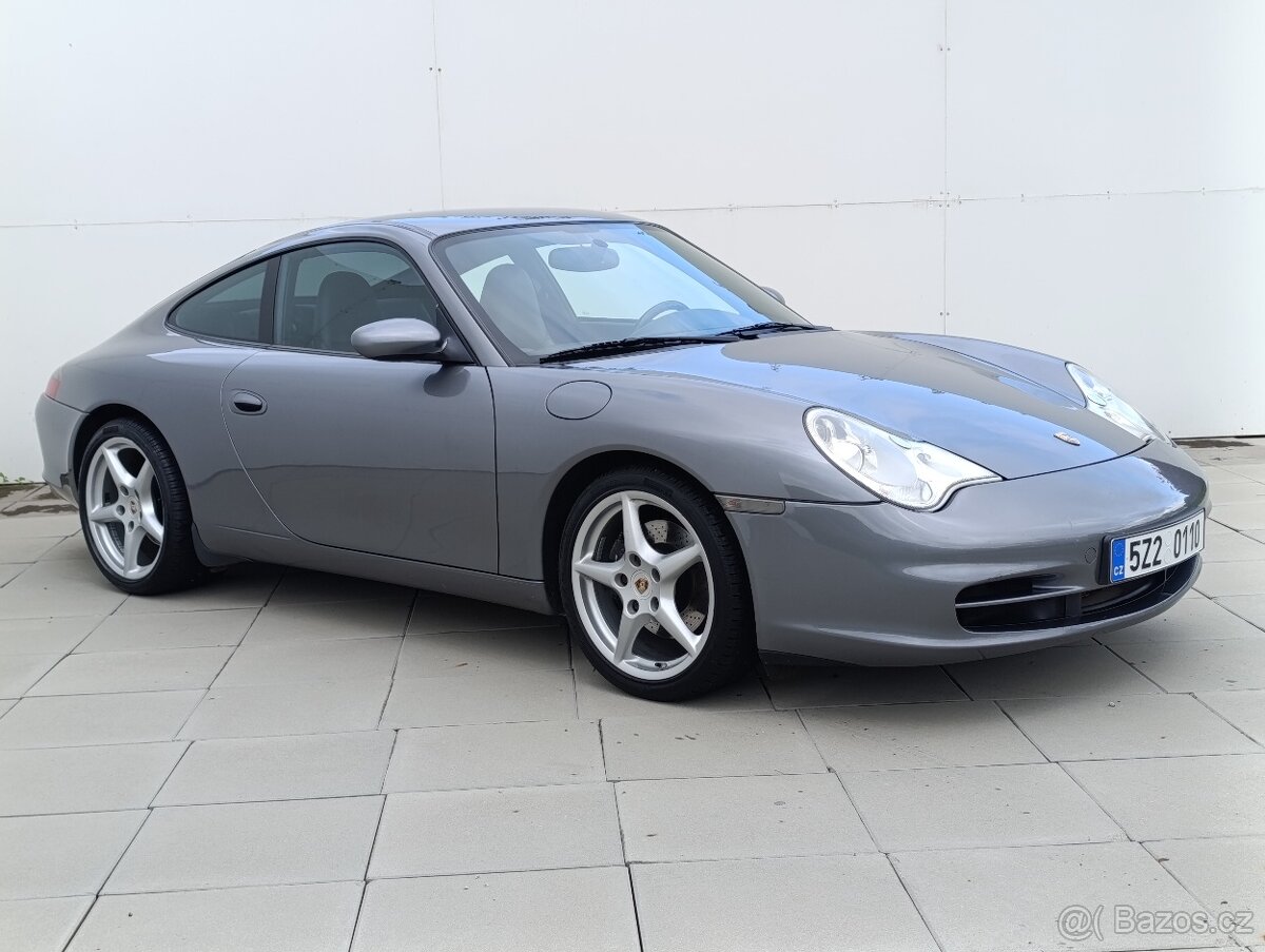 Porsche 911 Carrera - 3