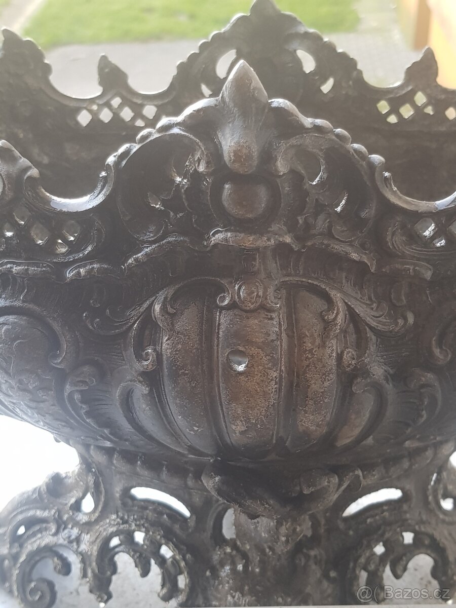 ZARDENIERA VELKA Okridleni draci - 3