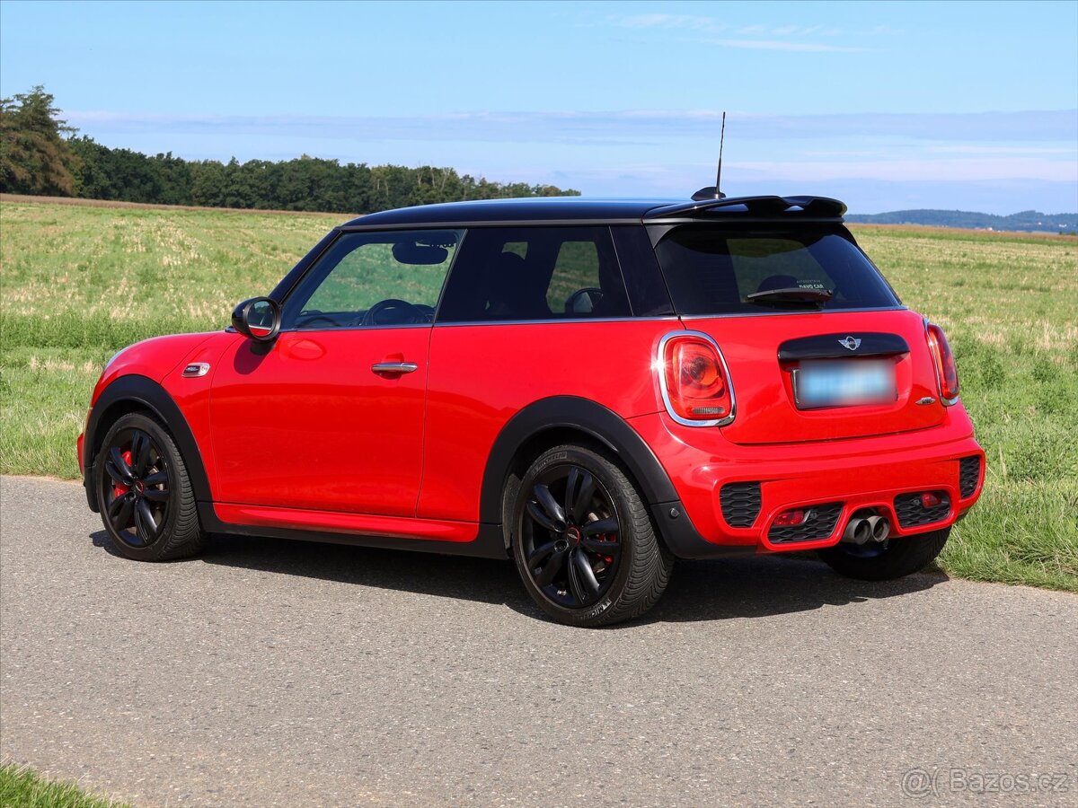 Mini Cooper 2,0 JCW 170kW Automat H/K LED (2016) - 3