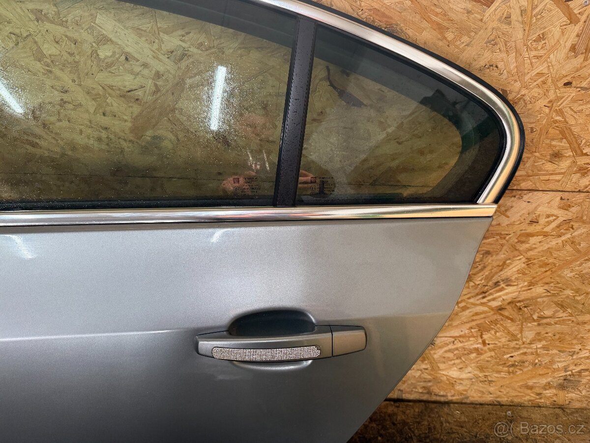 KOMPLETNÍ LEVÉ ZADNÍ DVEŘE OPEL INSIGNIA SEDAN Z179 - 3