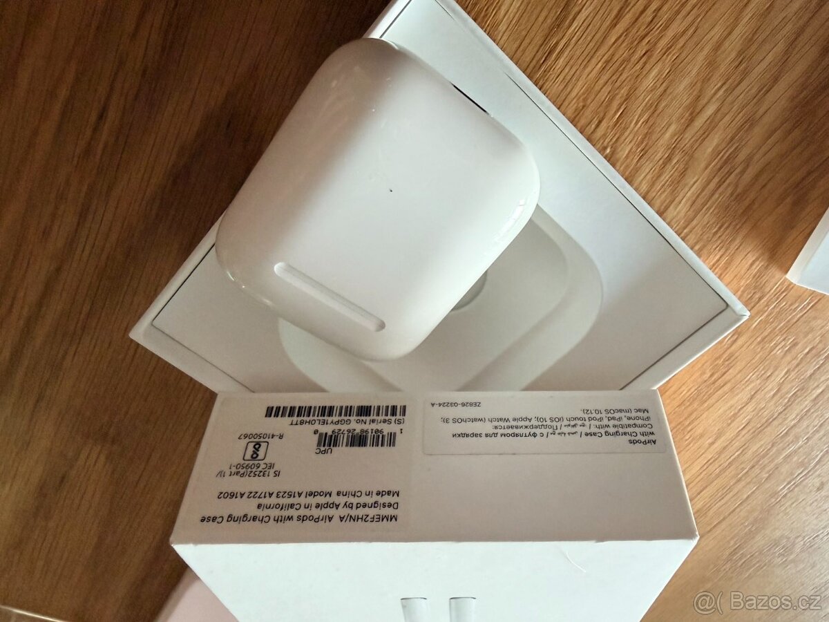 Originální Apple AirPods (1. generace) - 3