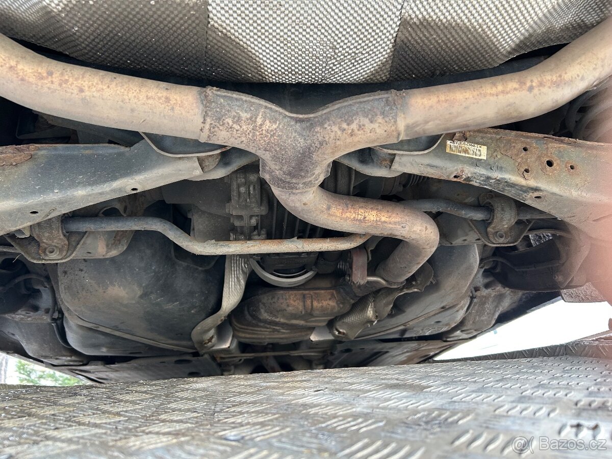 Volkswagen Passat b7 2.0 TDi 125kw 4motion dily - 3