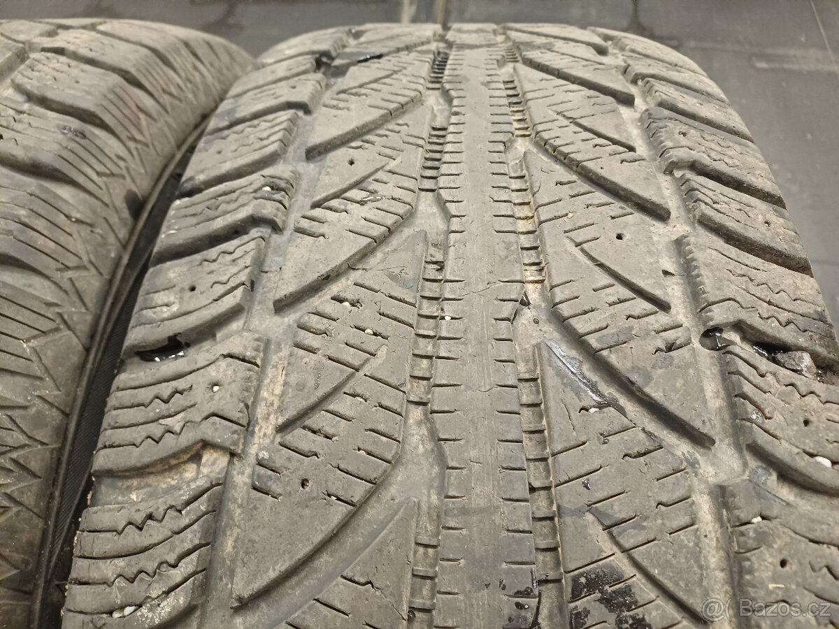 Zimní pneu Cooper 255/70/16 111T - 3