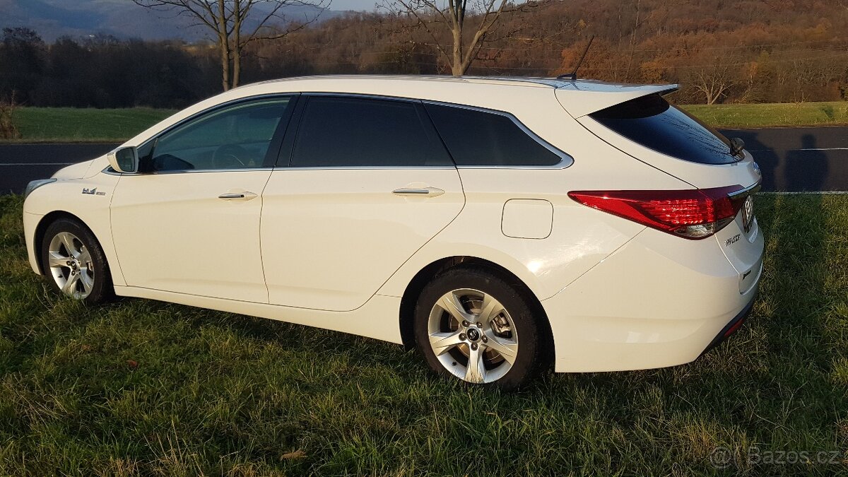 Hyundai I40 Blue-drive 1.7CRDI 85kW 227tk. - 3