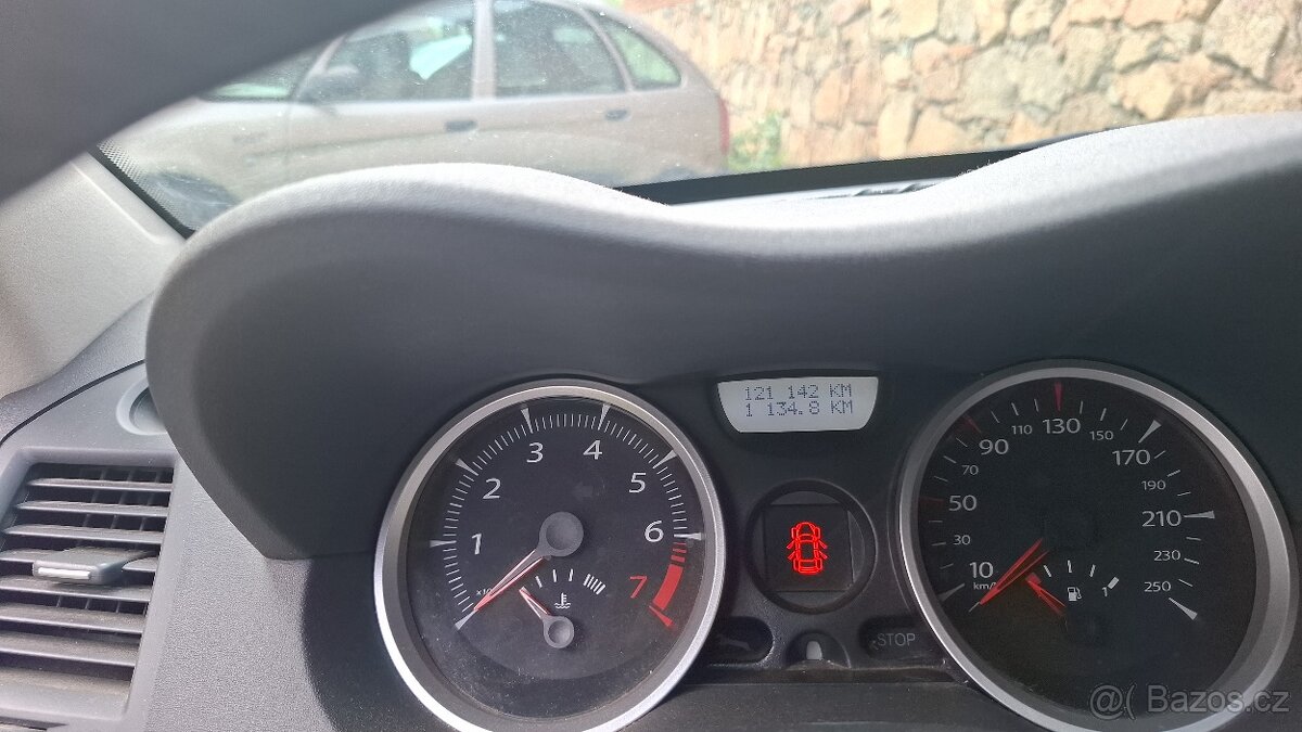 Renault Megane kombi,1.6 benz - 3