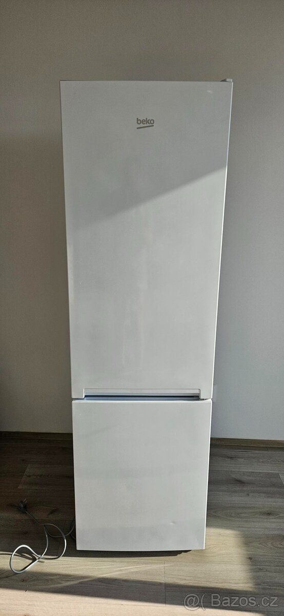 Lednice s mrazákem - 3