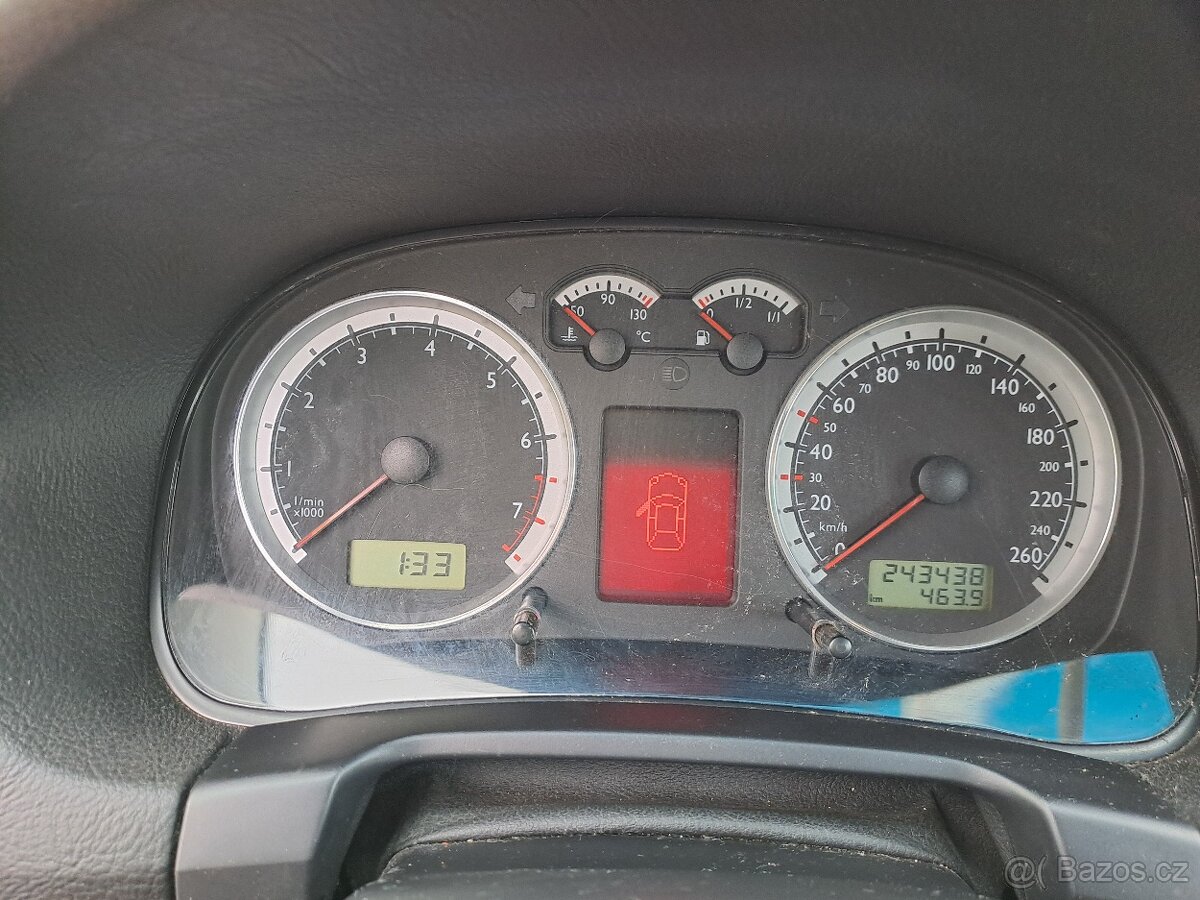 Volkswagen Golf 1.6 - 3